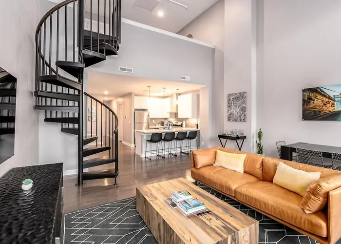 Soaring 2-Bedroom Parkside Loft Walkable To It All